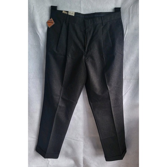 Dockers Go Khaki Stain Defender Men's Pleated Cuffed Pants Size 36‎ 30 NWT - Picture 1 of 10